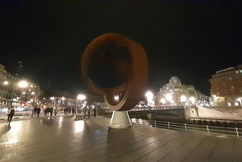 Esferaren desokupazioa, Oteiza